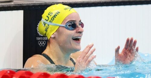 Kaylee McKeown wins Olympic gold medal